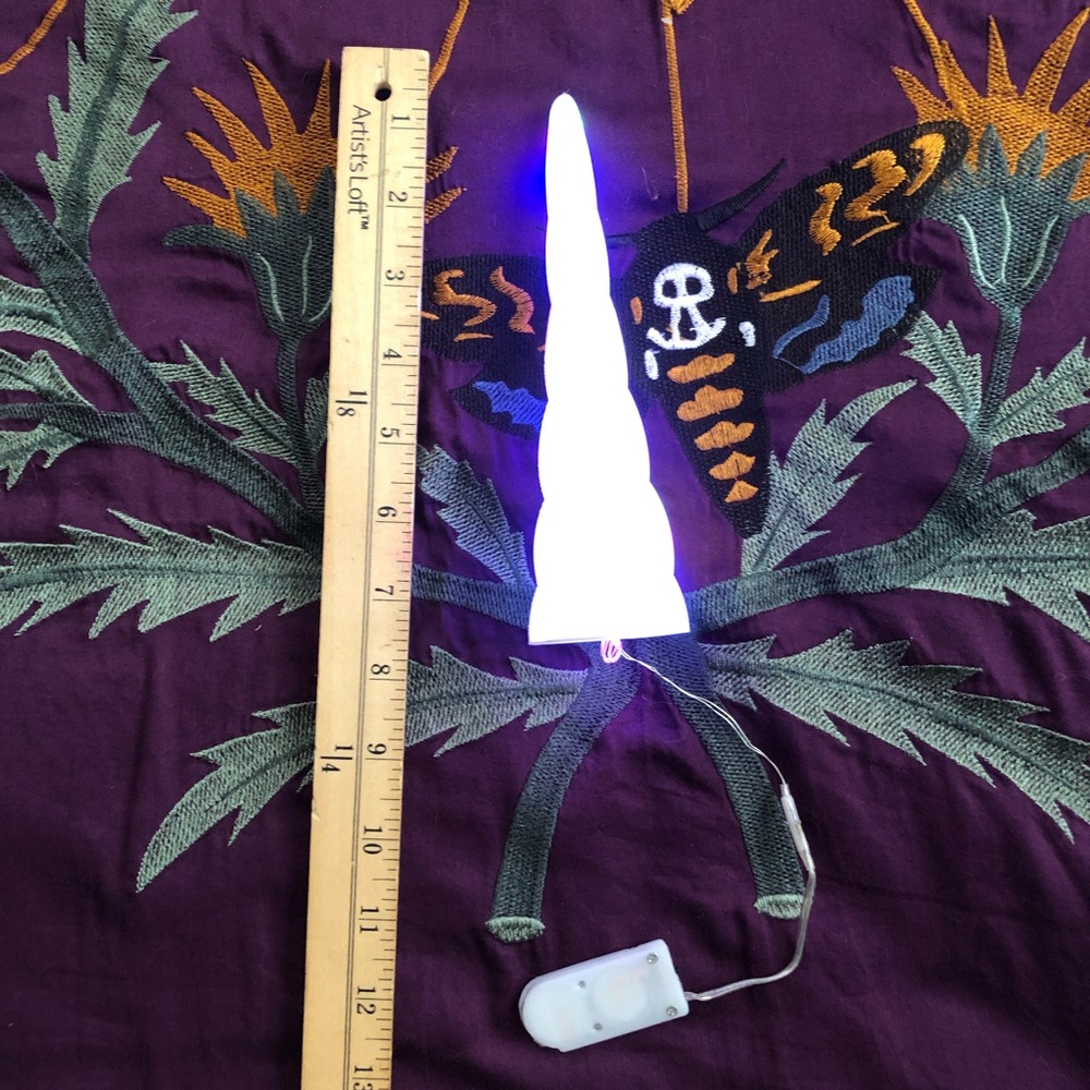 3D Printed lightweight Unicorn Horn with LED lights